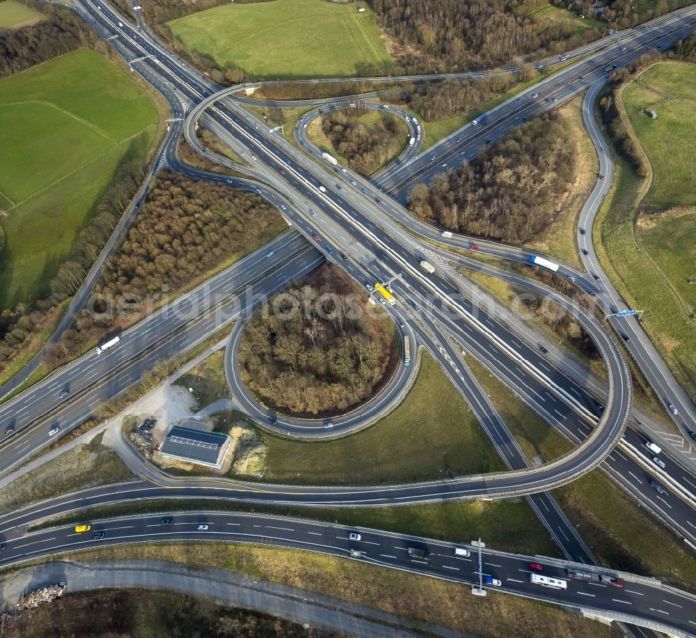 Aerial photograph Ratingen - Breitscheid junction, also Breitscheider cross on the motorway BAB A3 and A52 in Ratingen in the state of North Rhine-Westphalia