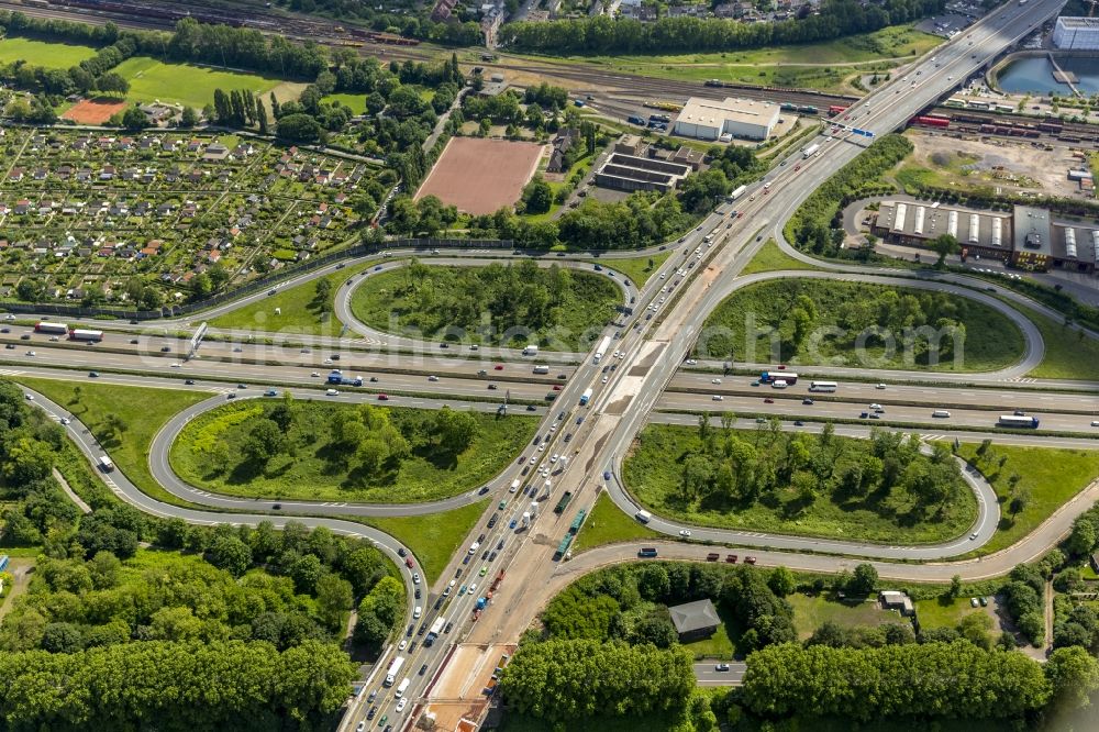 Aerial image Duisburg - Interchange the motorway BAB A40 and A59 - E34 in Duisburg in the Ruhr area in North Rhine-Westphalia