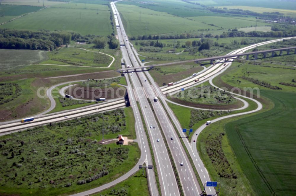 Eischleben from above - Das Autobahnkreuz Erfurt der Autobahnen A 71 und A 4. The intersection Erfurt of the highways A 71 and A 4.