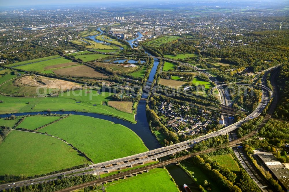 Duisburg from above - View of the motorway junction Kaiserberg in Duisburg in the state North Rhine-Westphalia