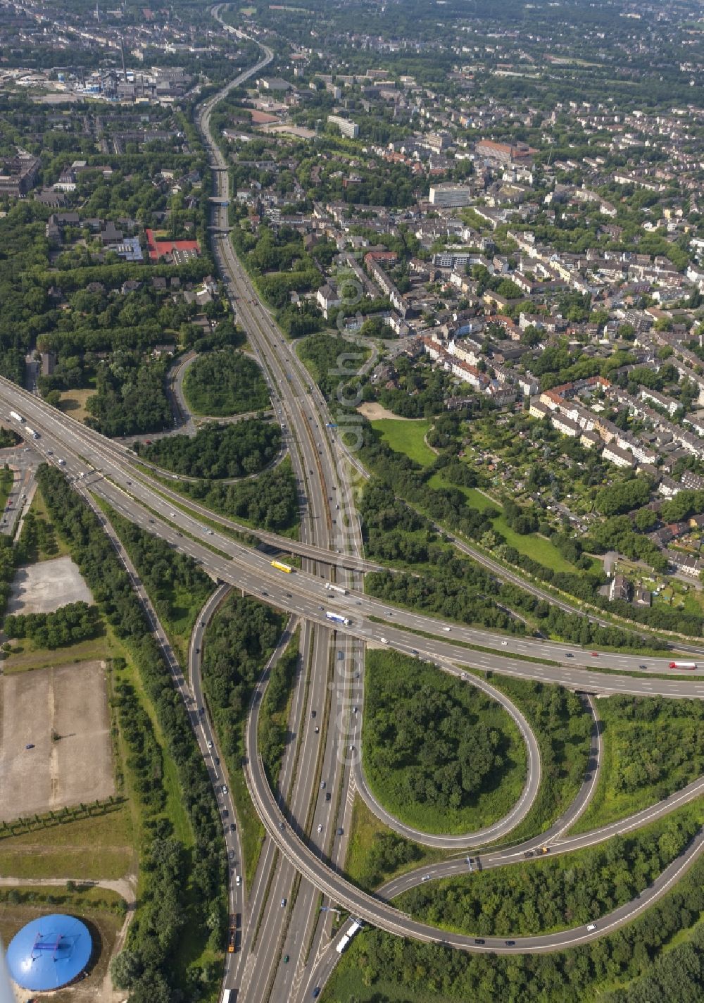 Aerial image Duisburg - Intersection / junction Duisburg-Nord of the federal highway A59 and A42 motorway in Duisburg in North Rhine-Westphalia