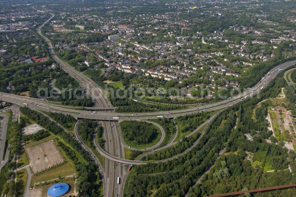 Aerial photograph Duisburg - Intersection / junction Duisburg-Nord of the federal highway A59 and A42 motorway in Duisburg in North Rhine-Westphalia