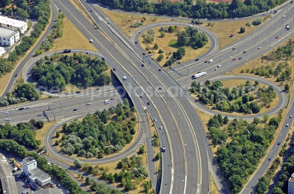 Berlin from above - Blick auf das Autobahnkreuz Schöneberg. Es verbindet die A 100 und die A 103. View of the intersection of Schoeneberg. It connects the A 100 and the A 103.