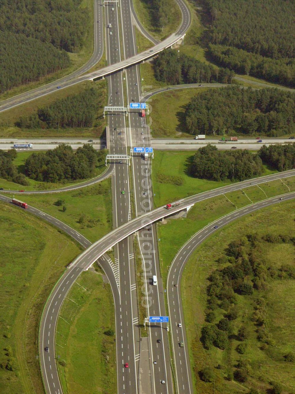 Aerial photograph Schönefeld/ Brandenburg - Autobahnkreuz Schönefeld am Berliner Ring in Brandenburg.