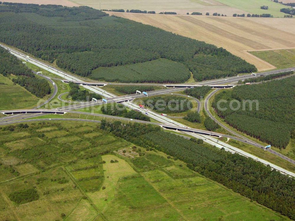 Schönefeld/ Brandenburg from the bird's eye view: Autobahnkreuz Schönefeld am Berliner Ring in Brandenburg.