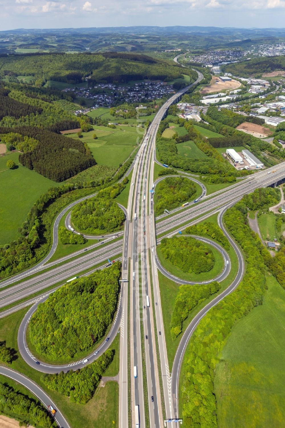 Aerial photograph Wenden - Intersection the highway A 4 and A 45 in Wenden in the state of North Rhine-Westphalia