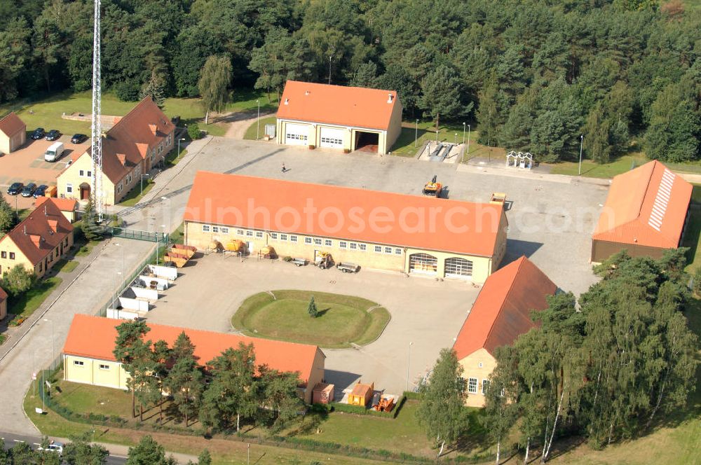 Aerial image Niemegk - Blick auf die Autobahnmeisterei Niemegk an der A9 in Brandenburg. Diese Autobahnmeisterei ist ein Stützpunkt der Niederlassung Michendorf und wird von dem Landesbetrieb Straßenwesen Brandenburg betrieben.