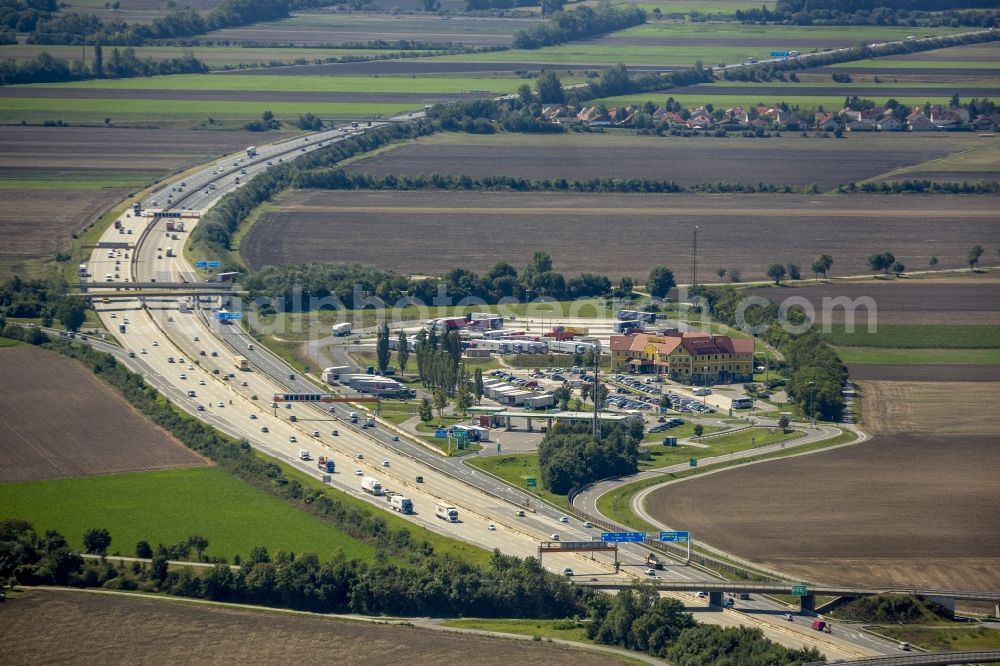 Aerial image Guntramsdorf - A roadhouse on the A2 Suedautobahn near Guntramsdorf in the state Lower Austria in Austria. On the area the Autobahnrestaurant & Motorhotel Guntramsdorf and parking space is located