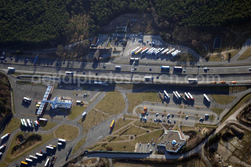 Aerial image Michendorf - Blick auf die Autobahnraststätte Michendorf am südlichen Berliner Ring an der Bundesautobahn A10.