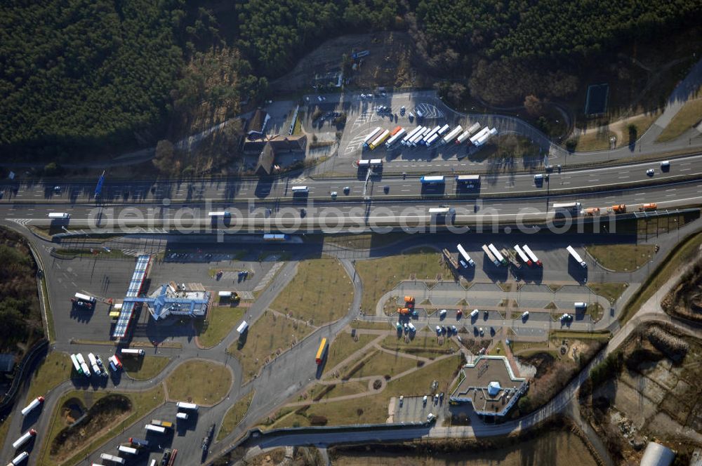 Aerial photograph Michendorf - Blick auf die Autobahnraststätte Michendorf am südlichen Berliner Ring an der Bundesautobahn A10.