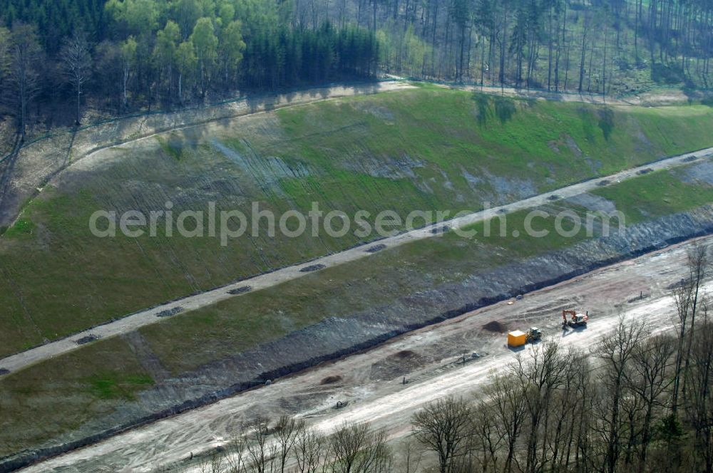 Aerial image Madelungen - Blick auf die Baustelle der A4 im Madelunger Forst. Für die Autobahn wurden in diesem Buchen-Wald ca. 12 Hektar Bäume abgeholzt. Der Neubau ist Teil des Projekt Nordverlegung / Umfahrung Hörselberge der Autobahn E40 / A4 in Thüringen bei Eisenach. Durchgeführt werden die im Zuge dieses Projektes notwendigen Arbeiten unter an derem von den Mitarbeitern der Niederlassung Weimar der EUROVIA Verkehrsbau Union sowie der Niederlassungen Abbruch und Erdbau, Betonstraßenbau, Ingenieurbau und TECO Schallschutz der EUROVIA Beton sowie der DEGES.