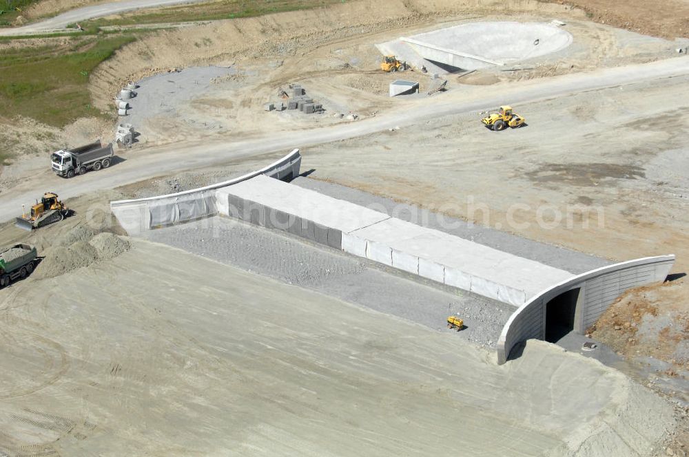 Aerial image Bucha - Blick auf die Baustelle der Autobahnverlegung Europastrasse E40 A4 bei Schorba , Bucha und Oßmaritz nördlich des bisherigen Verlaufes. Bauherr: DEGES (Deutsche Einheit Fernstraßenplanungs- und bau GmbH, Berlin), Bauausführung: ARGE: Baresel, Beton und Monierbau, Kirchhoff Leipzig Ausführungsplanung: Bauzeit: 2008 - 2012 View of the construction site of the highway relocation E40 European highway A4 near Schorba, Bucha and Oßmaritz north of the existing course.