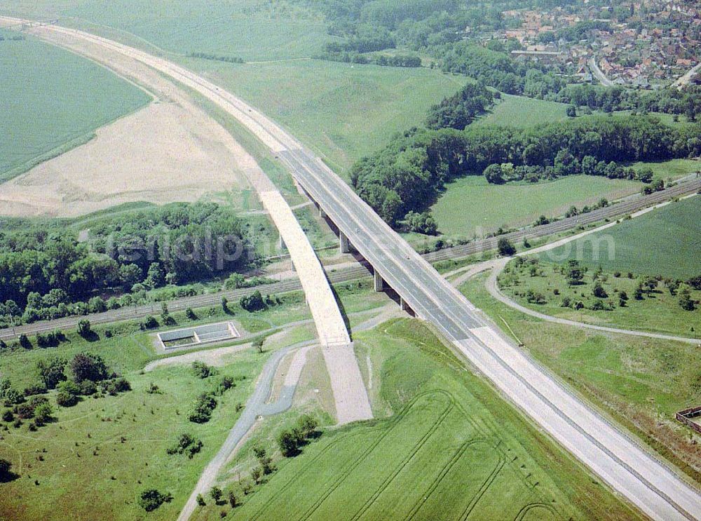 Erfurt from above - Autobahnzubringer südlich von Erfurt am Autobahnkreuz.