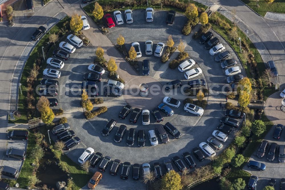 Vilsbiburg from the bird's eye view: Car dealership open space in the industrial area in Vilsbiburg in Bavaria