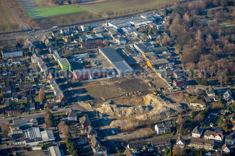 Bottrop from above - Car dealership building Autohaus Borgmann GmbH on the Schubertstrasse - Mozartstrasse in the district Eigen in Bottrop in the state North Rhine-Westphalia