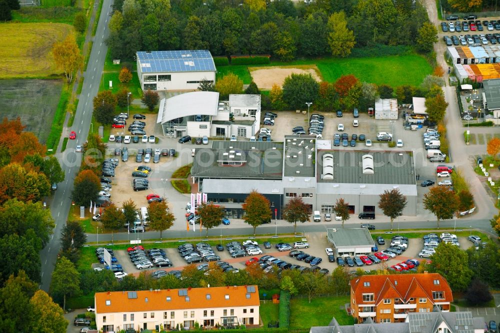 Weyhe from above - Car dealership building Autohaus Brandt GmbH Im Bruch in the district Kirchweyhe in Weyhe in the state Lower Saxony, Germany