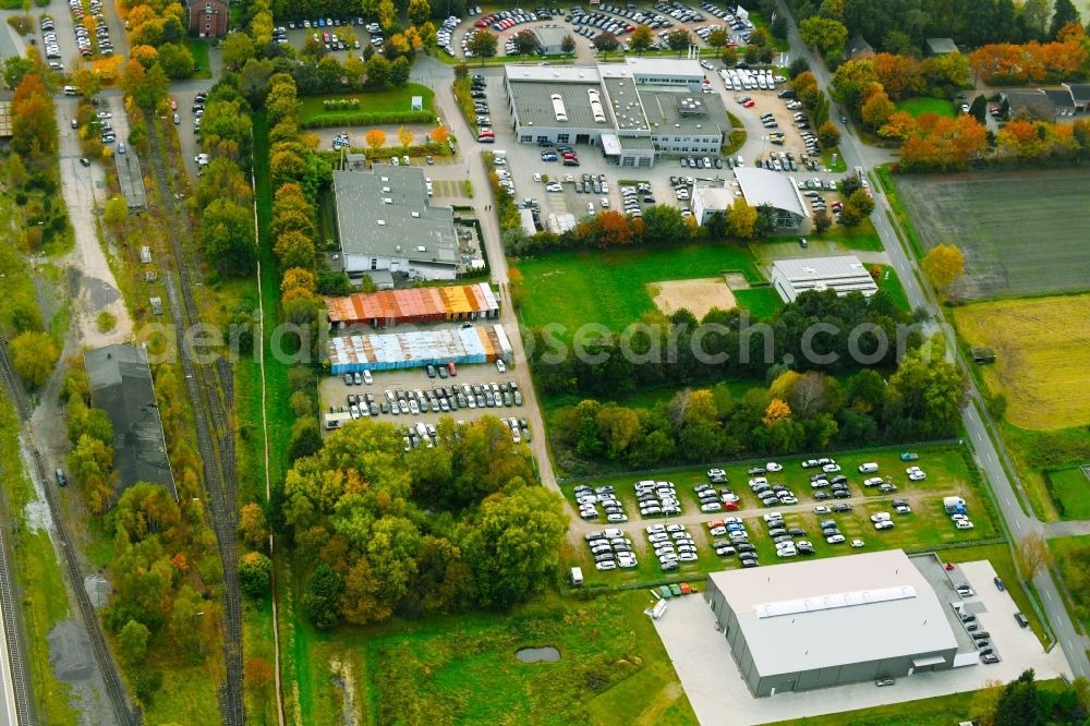 Weyhe from above - Car dealership building Autohaus Brandt GmbH Im Bruch in the district Kirchweyhe in Weyhe in the state Lower Saxony, Germany