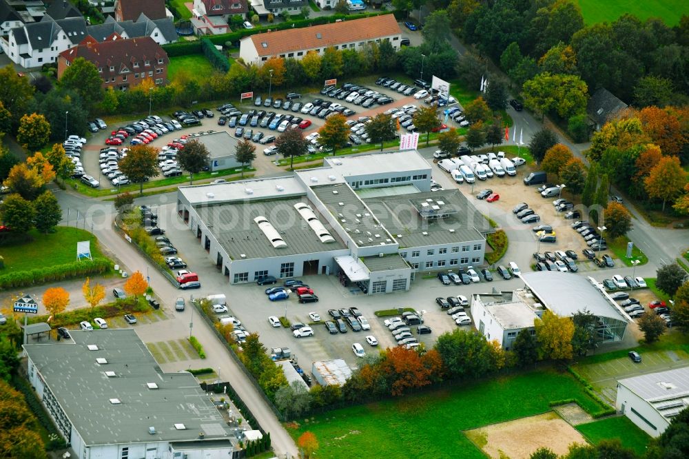 Aerial photograph Weyhe - Car dealership building Autohaus Brandt GmbH Im Bruch in the district Kirchweyhe in Weyhe in the state Lower Saxony, Germany