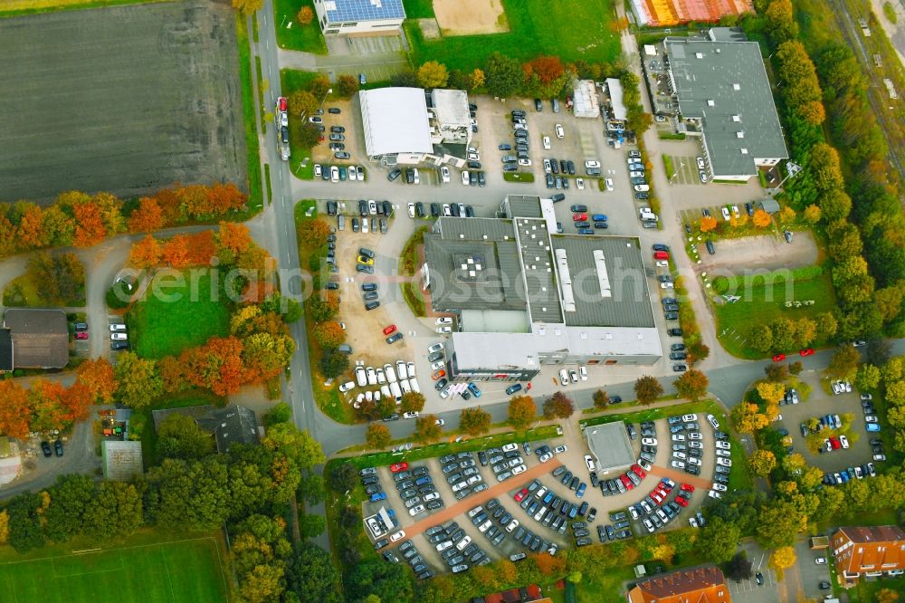 Weyhe from the bird's eye view: Car dealership building Autohaus Brandt GmbH Im Bruch in the district Kirchweyhe in Weyhe in the state Lower Saxony, Germany