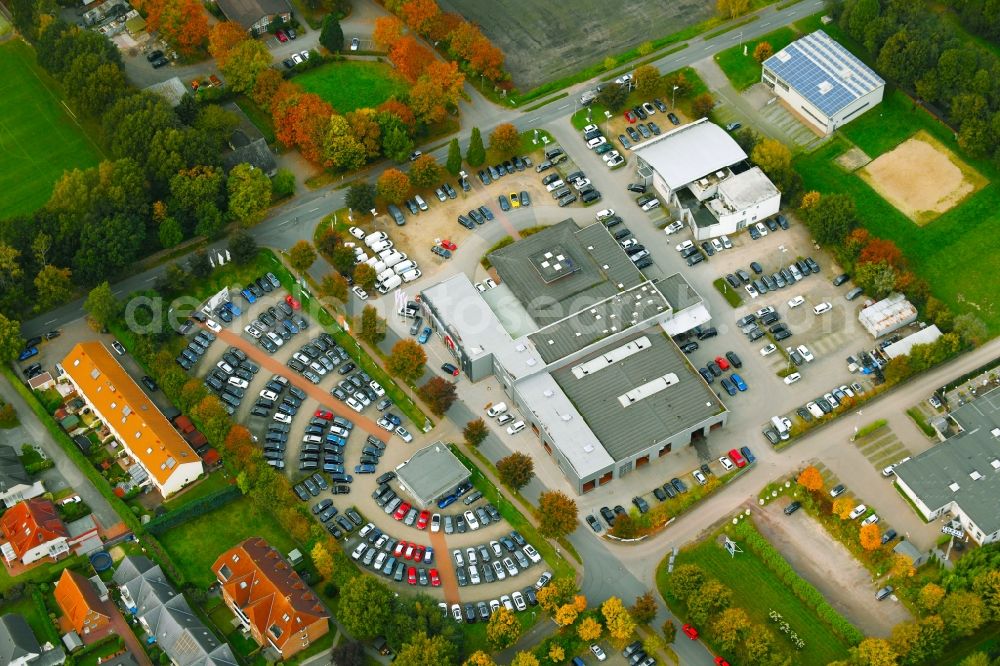 Weyhe from the bird's eye view: Car dealership building Autohaus Brandt GmbH Im Bruch in the district Kirchweyhe in Weyhe in the state Lower Saxony, Germany