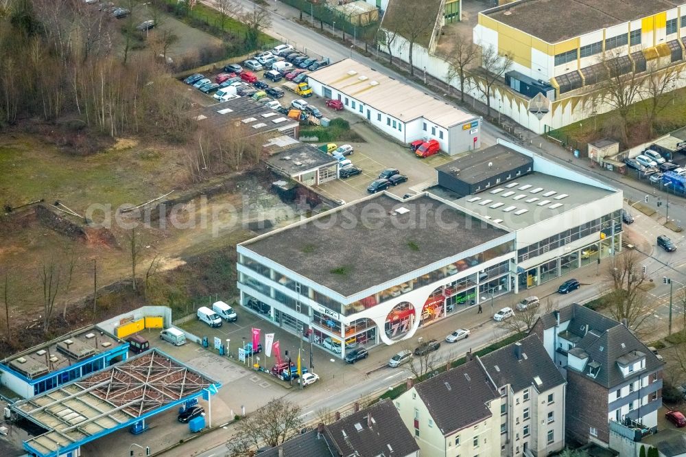 Bochum from the bird's eye view: Car dealership building Castroper Strasse in Bochum in the state North Rhine-Westphalia, Germany