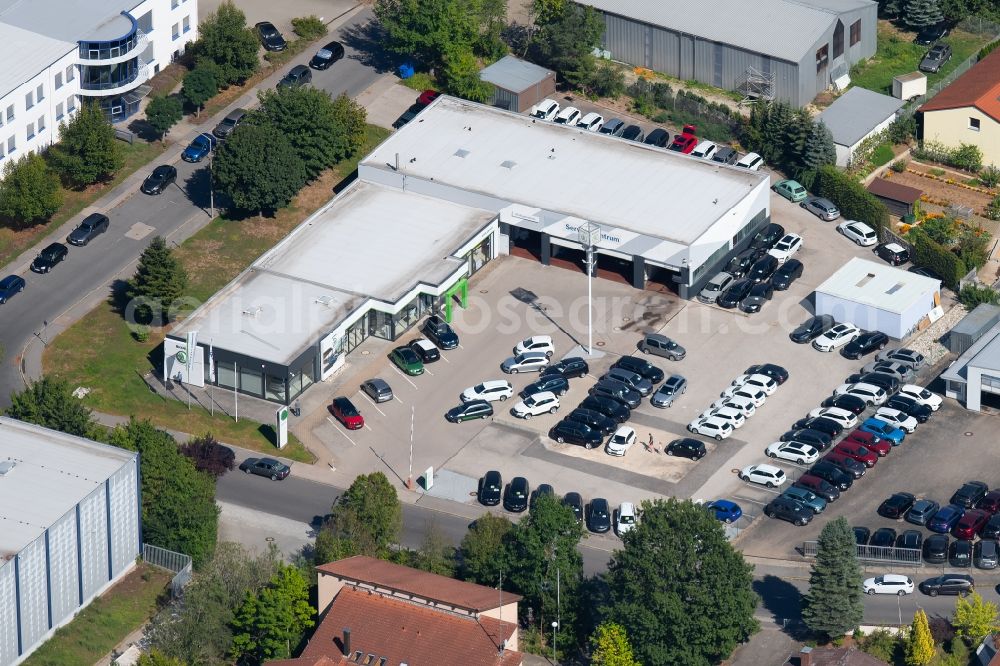 Roth from above - Car dealership building of Feser, Graf & Co. Automobil Holding GmbH in the Gildestrasse in Roth in the state Bavaria, Germany