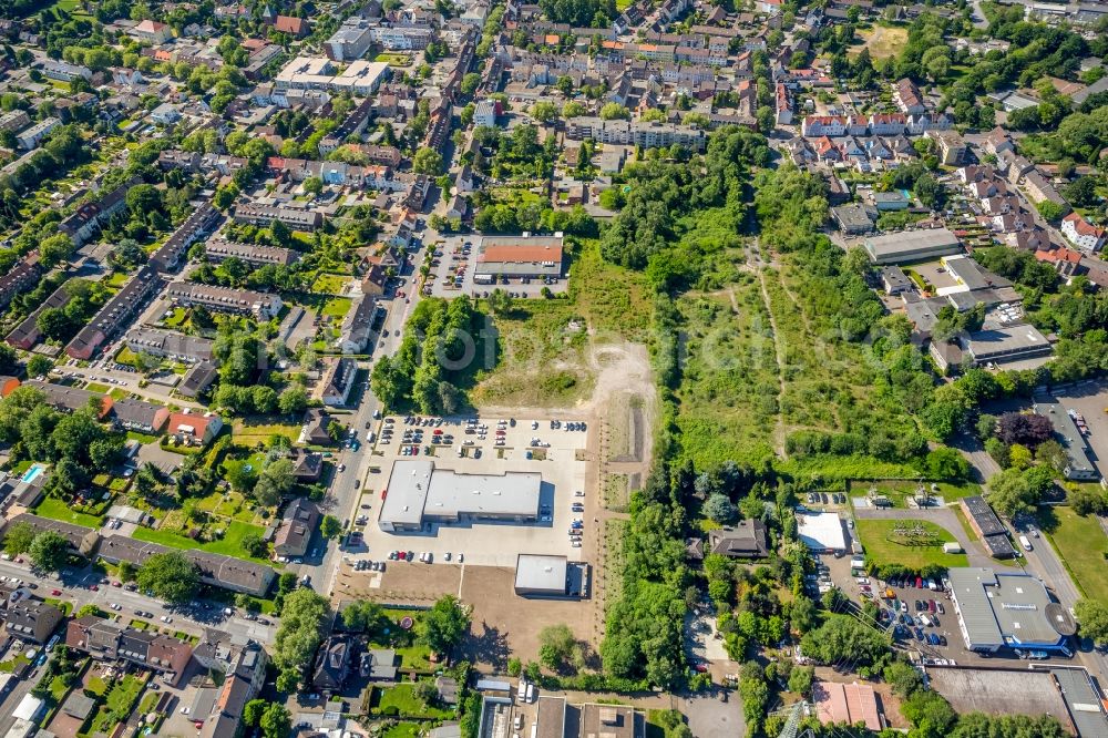 Aerial photograph Gelsenkirchen - Car dealership building of Klaesener GmbH & Co. KG in the district Resse in Gelsenkirchen in the state North Rhine-Westphalia, Germany