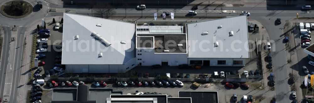 Teltow from the bird's eye view: Car dealership building Koenig on Oderstrasse in Teltow in the state Brandenburg