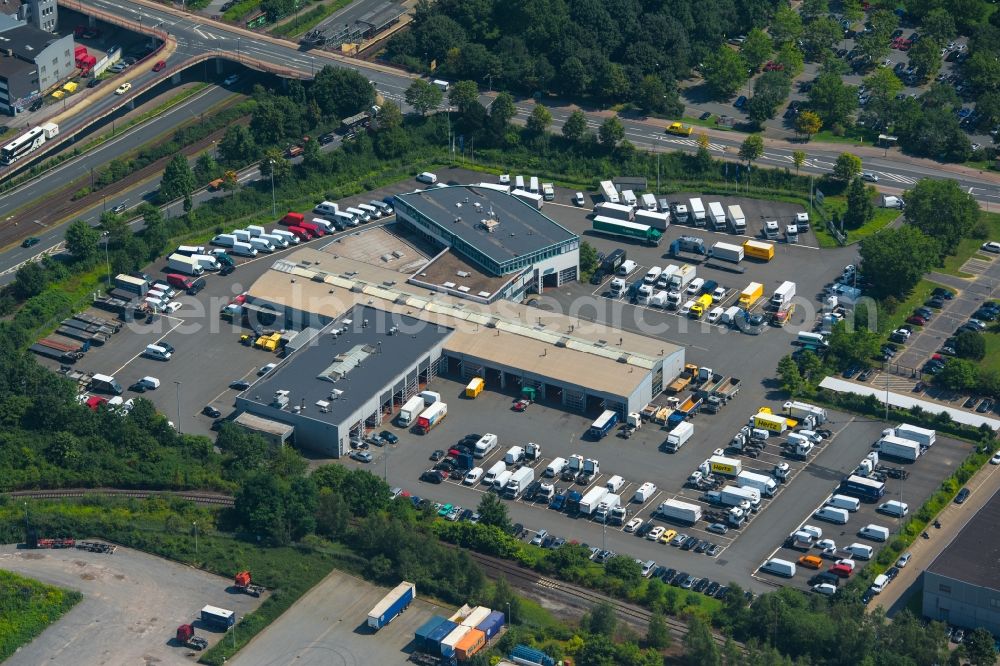 Dortmund from above - Car dealership building Mercedes-Benz Niederlassung Dortmund besides the roads Sunderweg and Mallinckrodtstrasse in Dortmund in the state North Rhine-Westphalia