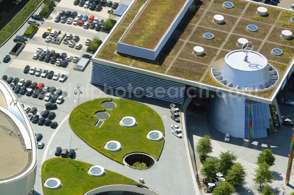 Aerial photograph Stuttgart - Car dealership building Mercedes-Benz Niederlassung Stuttgart on Mercedesstrasse in Stuttgart in the state Baden-Wuerttemberg