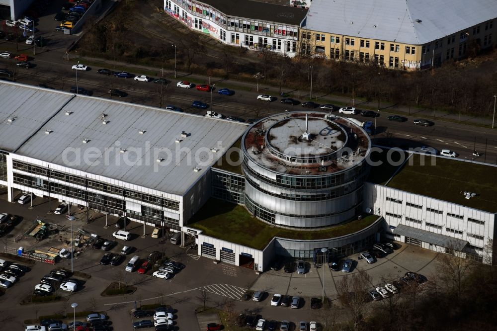 Leipzig from the bird's eye view: Car dealership building Mercedes-Benz Stern Auto Center Leipzig on Richard-Lehmann-Strasse in the district Marienbrunn in Leipzig in the state Saxony