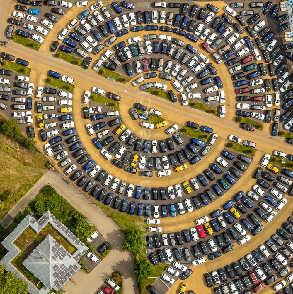 Aerial photograph Hamm - Car dealership building of W. Potthoff GmbH in Hamm in the state North Rhine-Westphalia, Germany