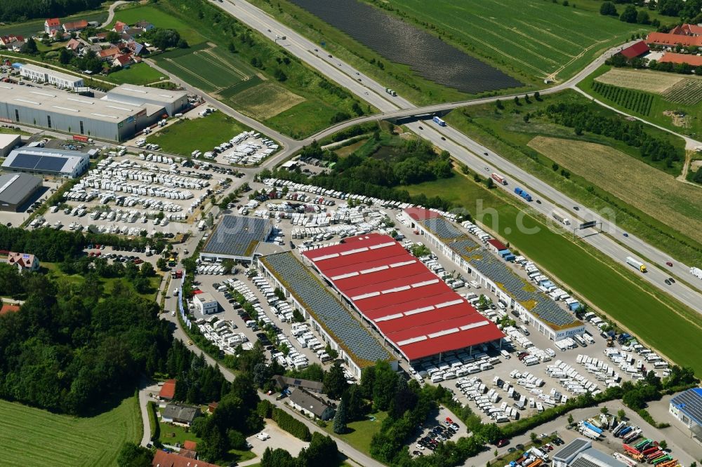 Sulzemoos from the bird's eye view: Car dealership building Wohnwagencenter Hofstetter on Ohmstrasse in Sulzemoos in the state Bavaria, Germany