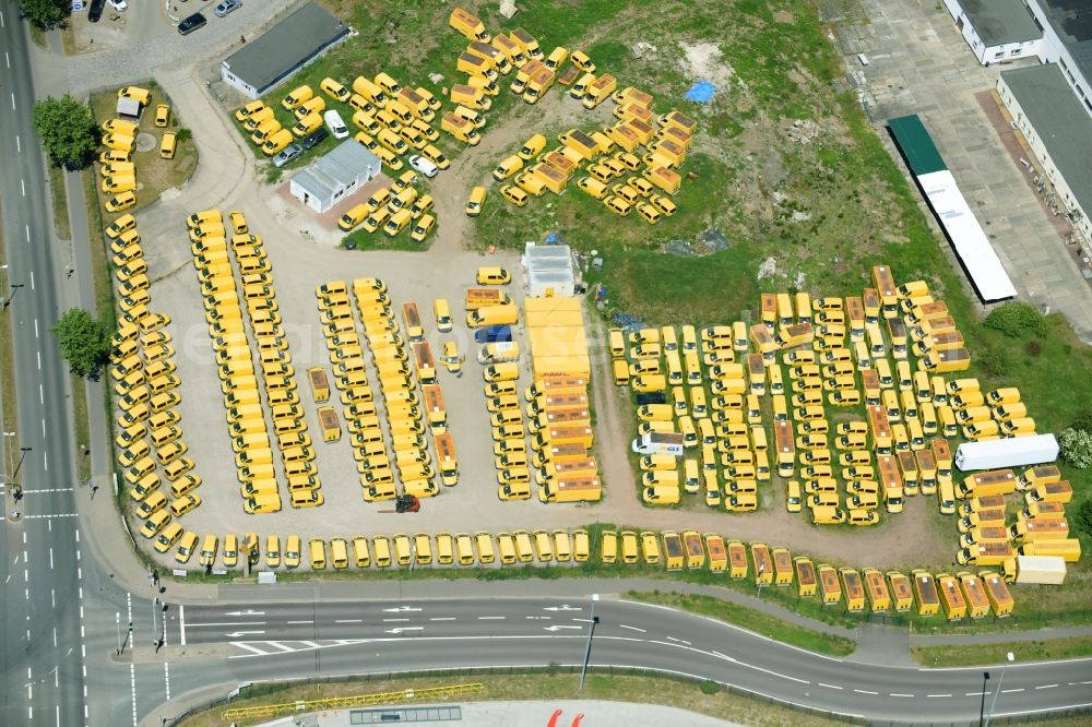 Aerial image Magdeburg - Automobile business selling area for vehicles from the continuance of the German post of the car dealer of the Interm GmbH in Magdeburg in the federal state Saxony-Anhalt, Germany