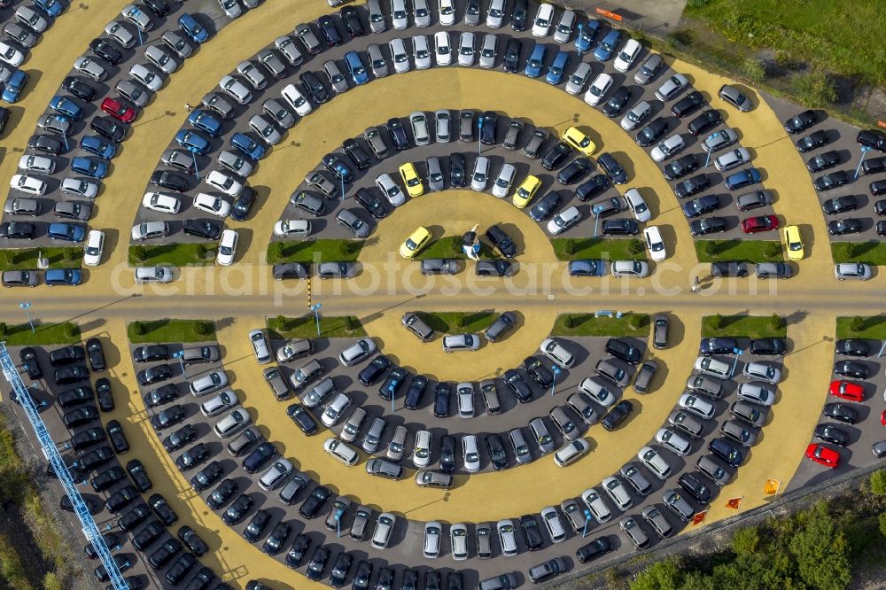 Hamm from the bird's eye view: Circular exhibition area of the car market of W. Potthoff GmbH in Hamm in North Rhine-Westphalia