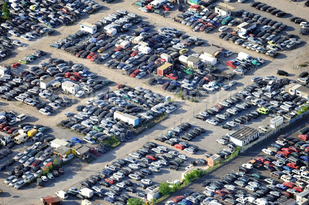 Berlin from above - Car mart at the street Schnellerstrasse in the district Schoeneweide of Berlin