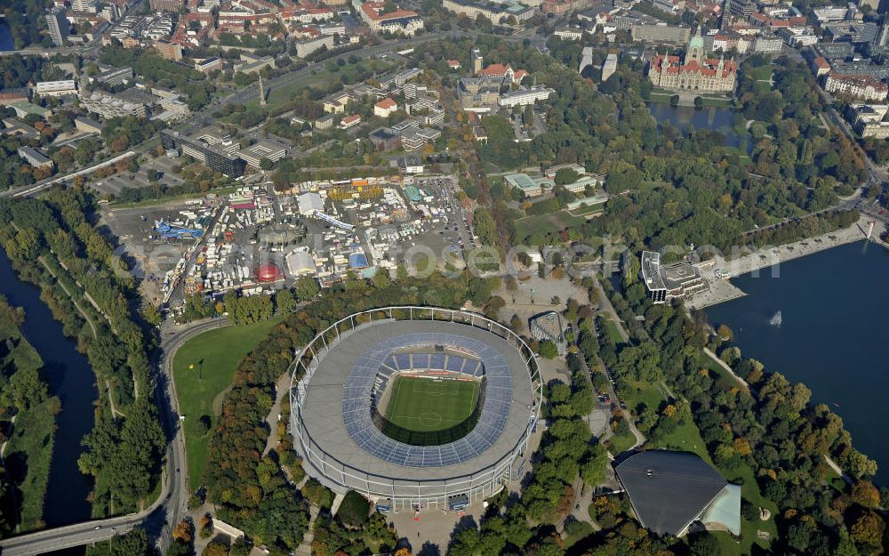 Aerial image Hannover - Die AWD-Arena ( früher Niedersachsenstadion ) im Stadtteil Calenberger Neustadt. Das Stadion bietet Platz für 49.000 Zuschauer und ist die Heimspielstätte des Fußballklubs Hannover 96. The AWD-Arena (formerly Niedersachsenstadion) in the district Calenberger Neustadt.