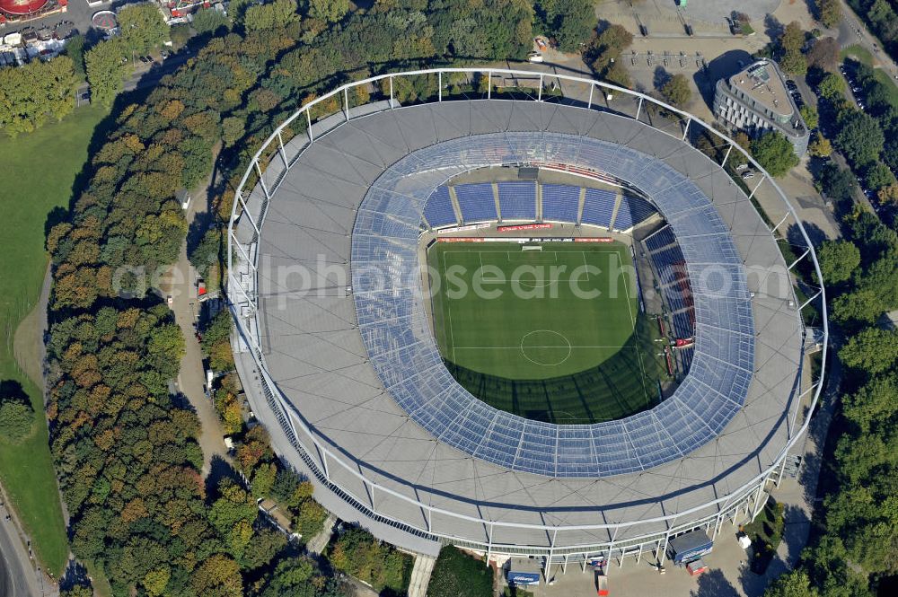 Aerial image Hannover - Die AWD-Arena ( früher Niedersachsenstadion ) im Stadtteil Calenberger Neustadt. Das Stadion bietet Platz für 49.000 Zuschauer und ist die Heimspielstätte des Fußballklubs Hannover 96. The AWD-Arena (formerly Niedersachsenstadion) in the district Calenberger Neustadt.