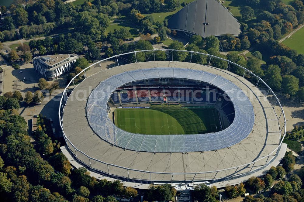 Hannover from the bird's eye view: Die AWD-Arena ( früher Niedersachsenstadion ) im Stadtteil Calenberger Neustadt. Das Stadion bietet Platz für 49.000 Zuschauer und ist die Heimspielstätte des Fußballklubs Hannover 96. The AWD-Arena (formerly Niedersachsenstadion) in the district Calenberger Neustadt.