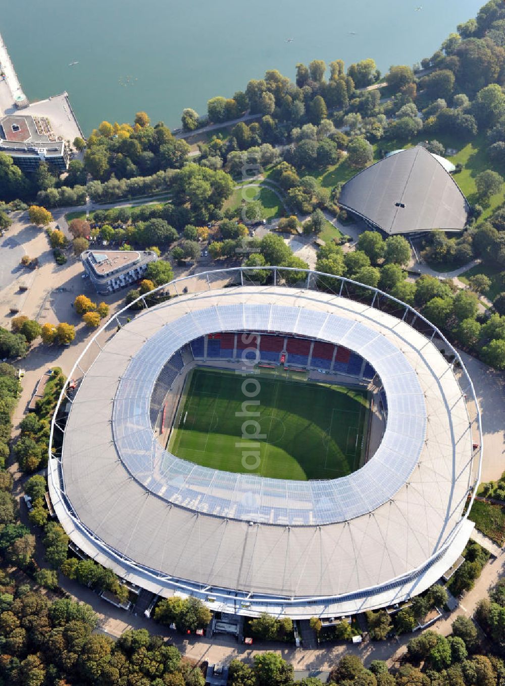 Aerial photograph Hannover - Die AWD-Arena, früher Niedersachsenstadion, im Stadtteil Calenberger Neustadt. Das Stadion bietet Platz für 49.000 Zuschauer und ist die Heimspielstätte des Fußballklubs Hannover 96. The AWD-Arena, formerly Niedersachsenstadion, in the district Calenberger Neustadt.