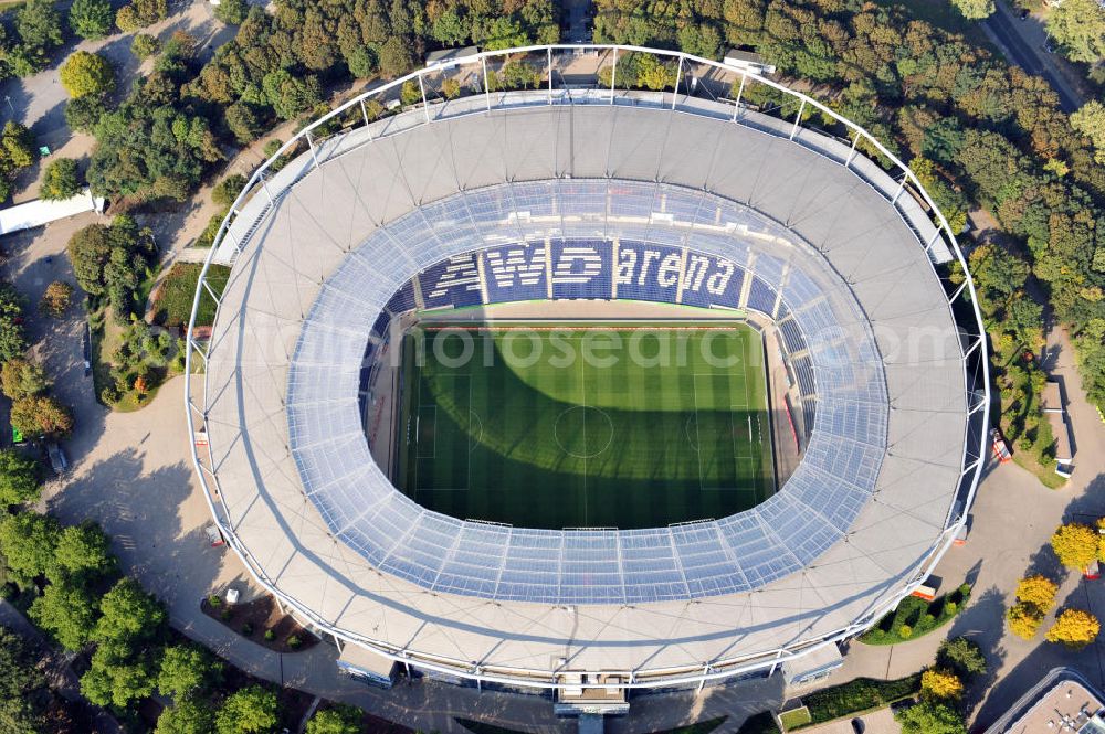 Hannover from the bird's eye view: Die AWD-Arena, früher Niedersachsenstadion, im Stadtteil Calenberger Neustadt. Das Stadion bietet Platz für 49.000 Zuschauer und ist die Heimspielstätte des Fußballklubs Hannover 96. The AWD-Arena, formerly Niedersachsenstadion, in the district Calenberger Neustadt.