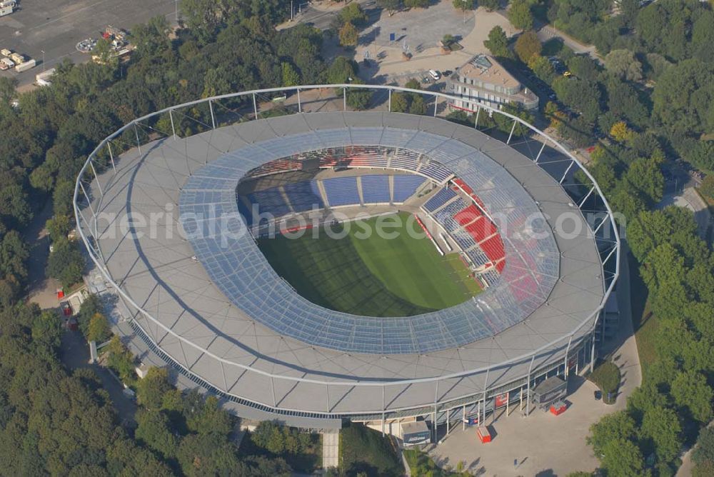 Aerial image Hannover - Blick auf die AWD-Arena Hannover. Das Stadion hat eine Kapazität von 50000 Plätzen. Hannover 96 Arena GmbH & Co. KG.Arthur-Menge-Ufer 5,30169 Hannover , Frau A. Marschner,Telefon: 05 11/ 96 900 - 450,E-Mail: amarschner@hannover96.de