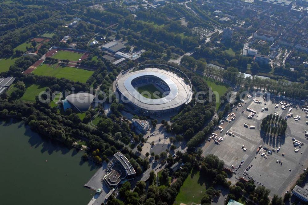 Hannover from the bird's eye view: Blick auf die AWD-Arena Hannover. Das Stadion hat eine Kapazität von 50000 Plätzen. Hannover 96 Arena GmbH & Co. KG.Arthur-Menge-Ufer 5,30169 Hannover , Frau A. Marschner,Telefon: 05 11/ 96 900 - 450,E-Mail: amarschner@hannover96.de