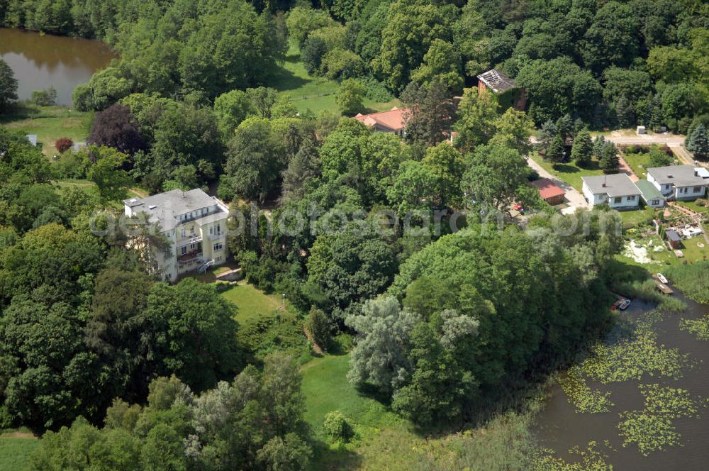 Dambeck from the bird's eye view: Blick auf den AWO SANO Familienferienpark in Dambeck am Müritz-Nationalpark. Anschrift: Dambeck 2 in 17237 Kratzeburg - Dambeck;