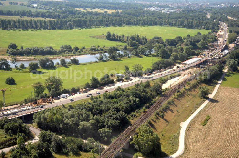 Aerial image Dessau-Roßlau - Blick auf verschiedene Brückenbauwerke an der Baustelle zum Ausbau der B184 zwischen Dessau und Roßlau in Sachsen-Anhalt. Die B184 wird aufgrund des gestiegenen Verkehrsaufkommens zwischen 2006 und 2009 als vierstreifige Bundesstraße (RQ 20) über den Verlauf der Elbe hinweg ausgebaut. Bauherr ist der Landesbetrieb Bau Sachsen-Anhalt, die Projektleitung liegt bei SCHÜßLER - PLAN Berlin. Kontakt Projektleitung: Schüßler - Plan Ingenieurgesellschaft mbH, Tel. +49(0)30 42106 0, Email: berlin@schuessler-plan.de