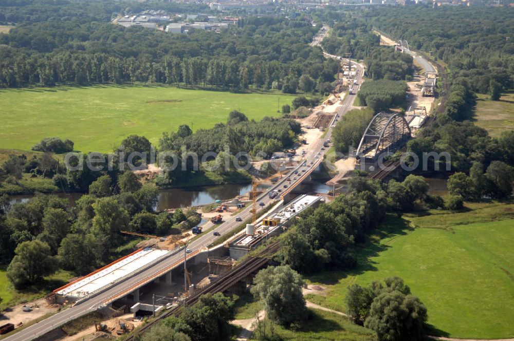 Dessau-Roßlau from the bird's eye view: Blick auf verschiedene Brückenbauwerke an der Baustelle zum Ausbau der B184 zwischen Dessau und Roßlau in Sachsen-Anhalt. Die B184 wird aufgrund des gestiegenen Verkehrsaufkommens zwischen 2006 und 2009 als vierstreifige Bundesstraße (RQ 20) über den Verlauf der Elbe hinweg ausgebaut. Bauherr ist der Landesbetrieb Bau Sachsen-Anhalt, die Projektleitung liegt bei SCHÜßLER - PLAN Berlin. Kontakt Projektleitung: Schüßler - Plan Ingenieurgesellschaft mbH, Tel. +49(0)30 42106 0, Email: berlin@schuessler-plan.de