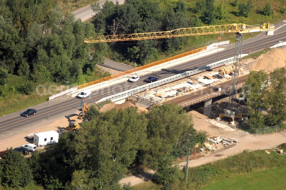 Aerial image Dessau-Roßlau - Blick auf verschiedene Brückenbauwerke an der Baustelle zum Ausbau der B184 zwischen Dessau und Roßlau in Sachsen-Anhalt. Die B184 wird aufgrund des gestiegenen Verkehrsaufkommens zwischen 2006 und 2009 als vierstreifige Bundesstraße (RQ 20) über den Verlauf der Elbe hinweg ausgebaut. Bauherr ist der Landesbetrieb Bau Sachsen-Anhalt, die Projektleitung liegt bei SCHÜßLER - PLAN Berlin. Kontakt Projektleitung: Schüßler - Plan Ingenieurgesellschaft mbH, Tel. +49(0)30 42106 0, Email: berlin@schuessler-plan.de