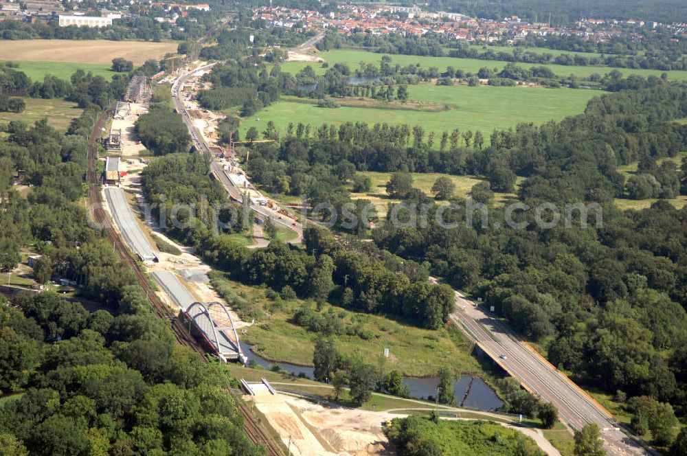 Dessau-Roßlau from the bird's eye view: Blick auf verschiedene Brückenbauwerke an der Baustelle zum Ausbau der B184 zwischen Dessau und Roßlau in Sachsen-Anhalt. Die B184 wird aufgrund des gestiegenen Verkehrsaufkommens zwischen 2006 und 2009 als vierstreifige Bundesstraße (RQ 20) über den Verlauf der Elbe hinweg ausgebaut. Bauherr ist der Landesbetrieb Bau Sachsen-Anhalt, die Projektleitung liegt bei SCHÜßLER - PLAN Berlin. Kontakt Projektleitung: Schüßler - Plan Ingenieurgesellschaft mbH, Tel. +49(0)30 42106 0, Email: berlin@schuessler-plan.de