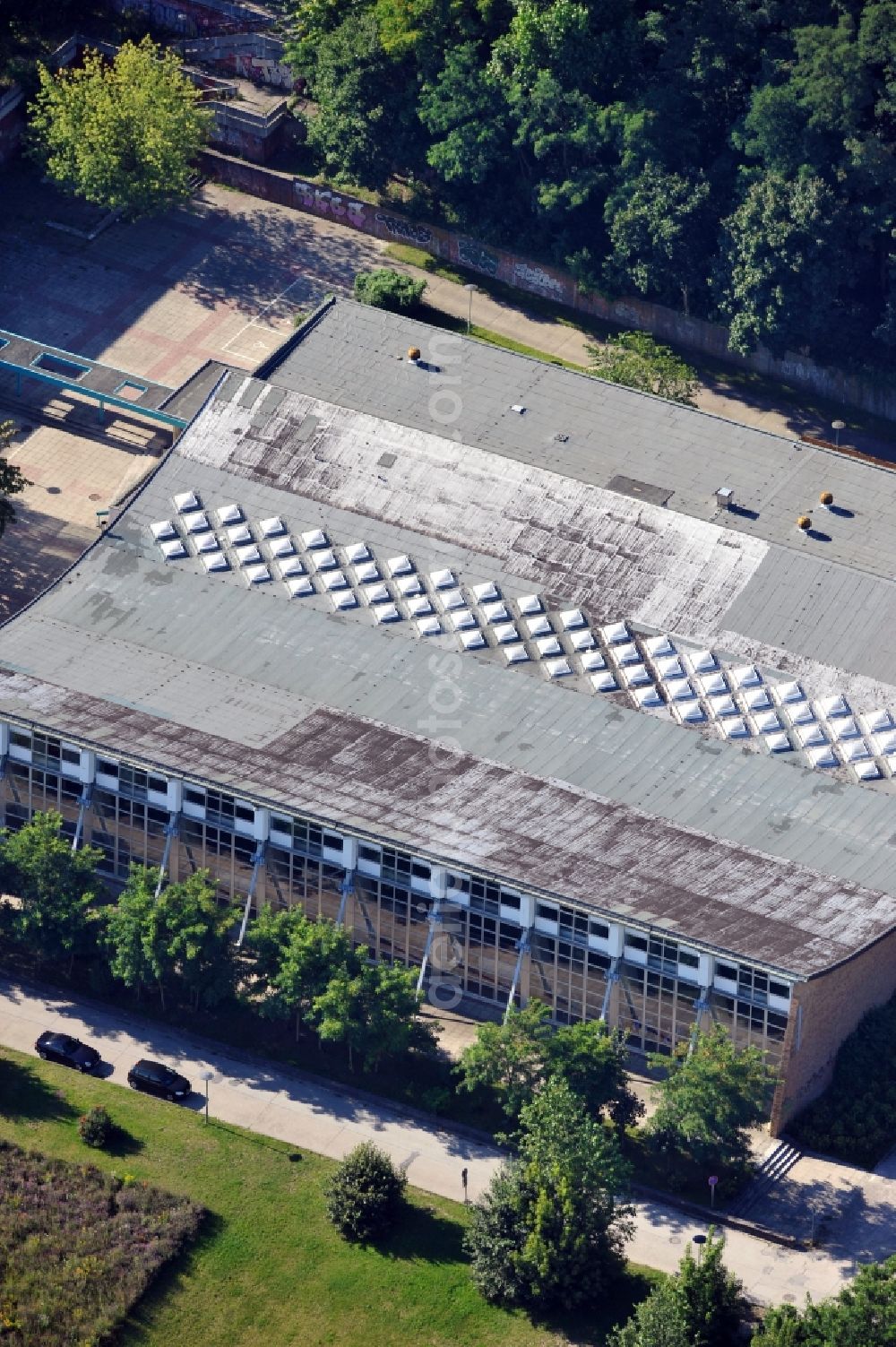 Aerial image Potsdam - View of old GDR indoor swimming pool at Brauhausberg in Potsdam in Brandenburg