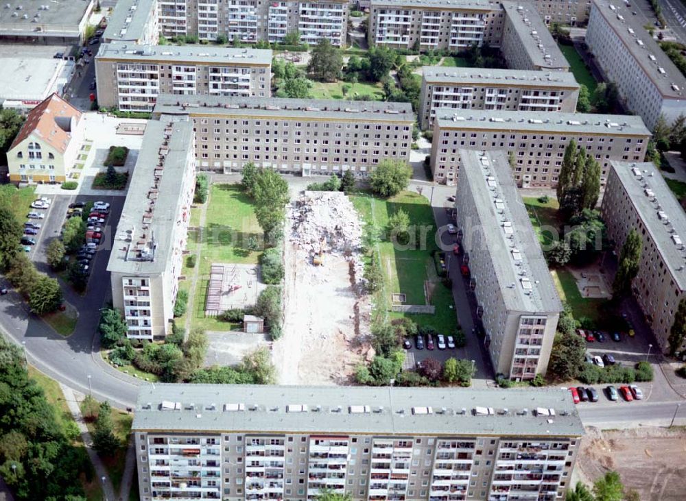 Bad Salzungen / Thüringen from above - 07.09.2002 Bad Salzungen / Thüringen Abriß von Plattenbauwohnungen im Osten von Bad Salzungen in Thüringen.